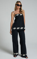 Runaway The Label - Amalia Linen Blend Pant in Black/Sand