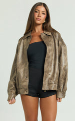 Lioness - Kenny Bomber in Chocolate
