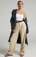 Modern Gal Top In White