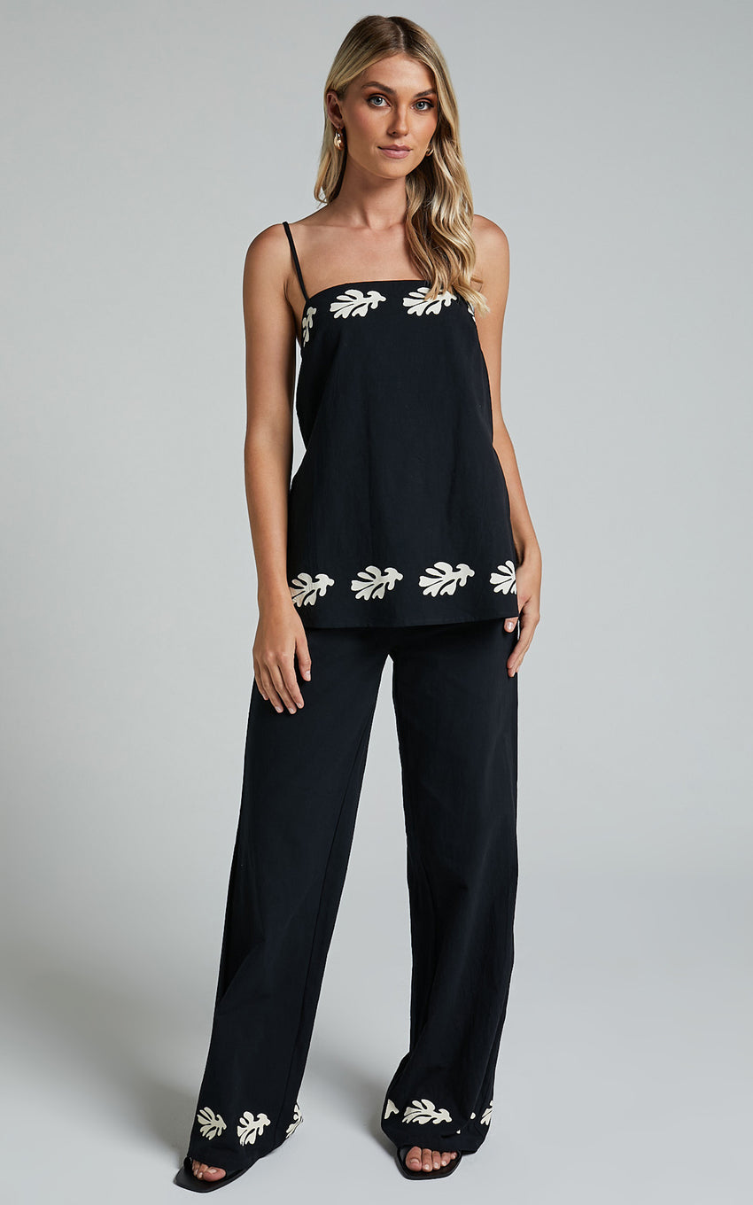 Runaway The Label - Amalia Linen Blend Pant in Black/Sand