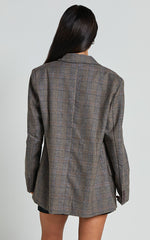 Danie Blazer - Oversized Double Breasted Blazer in Brown Check