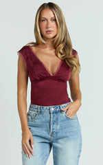Gloria Top - V Neck Lace Detail Cap Sleeve Top in Wine