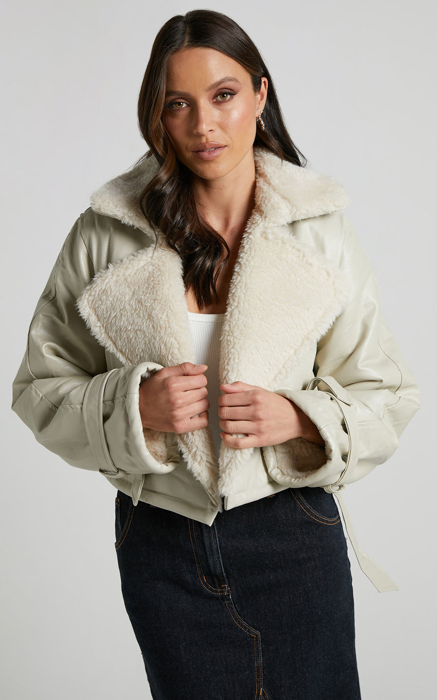 Lioness - Off Duty Jacket in Cream