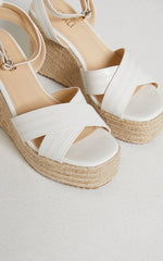 Verali - Callie Wedges in White Softee